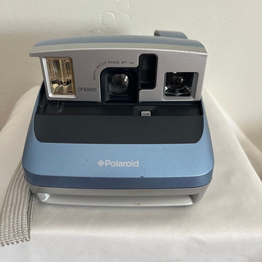 Polaroid One600 camera Classic Instant Film Camera Blue/Silver - UNTESTED/AS-IS